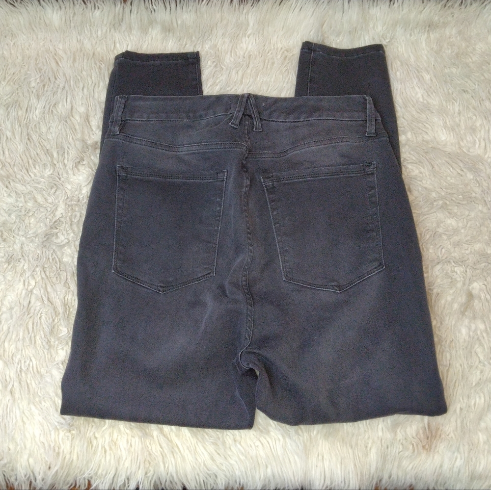 Good American Good Legs Crop Jeans Plus Size 16 - Picture 4 of 11